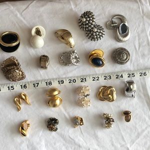 Vintage Earrings Lot of 20